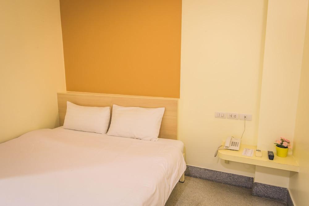 New Suanmali Hotel Bangkok Extérieur photo